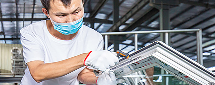 Thermal break insertion