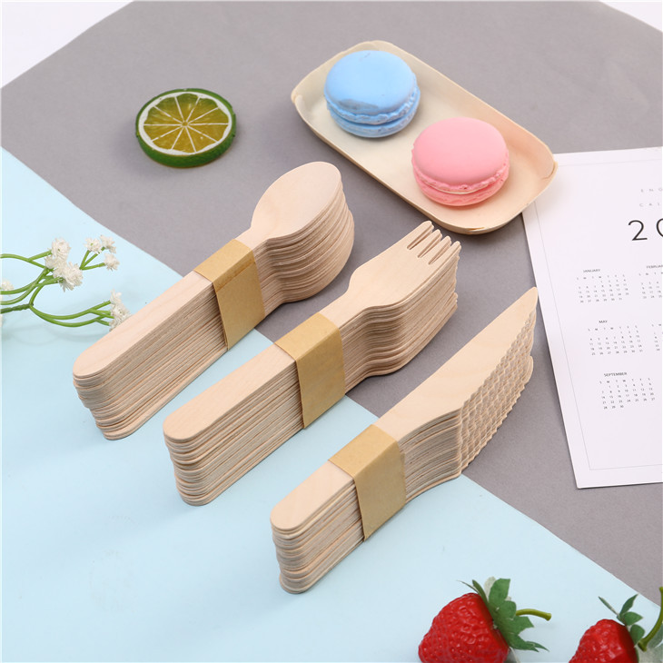 The Advantages of Disposable Wooden Tableware in the Catering Industry