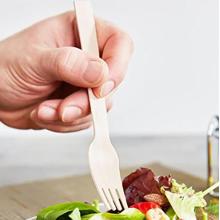 Wooden Cutlery vs Plastic Cutlery: Why You Should Change