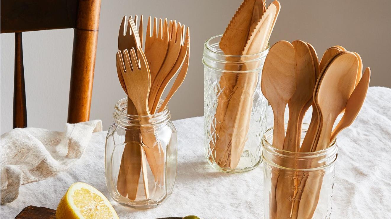 wooden cutlery set