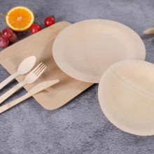 What Types of Disposable Wooden Plates Are There?