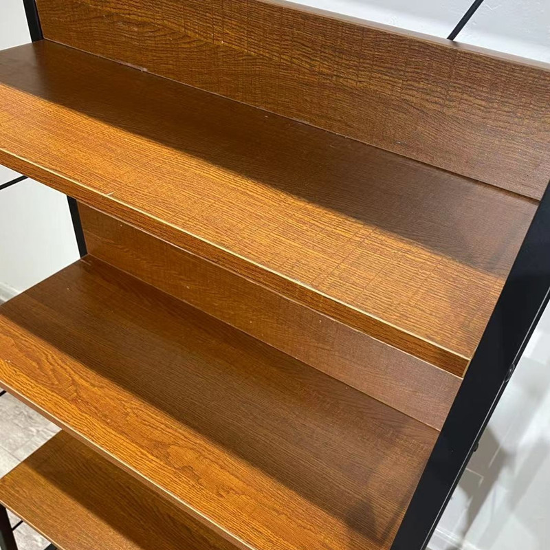 Ladder tiers of the storage shelf