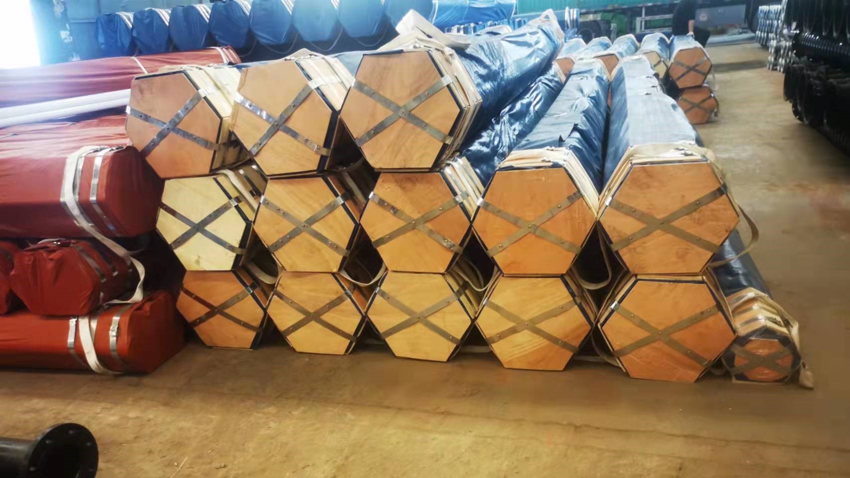 wooden package to protect fire pipe