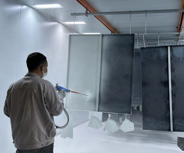 Как работает и крепится порошковая краска к металлической поверхности?