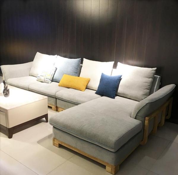 6 signes qu'il est temps de remplacer votre canapé en tissu