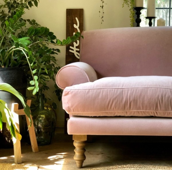 5 raisons pour lesquelles vous avez besoin d'un canapé en velours dans votre maison