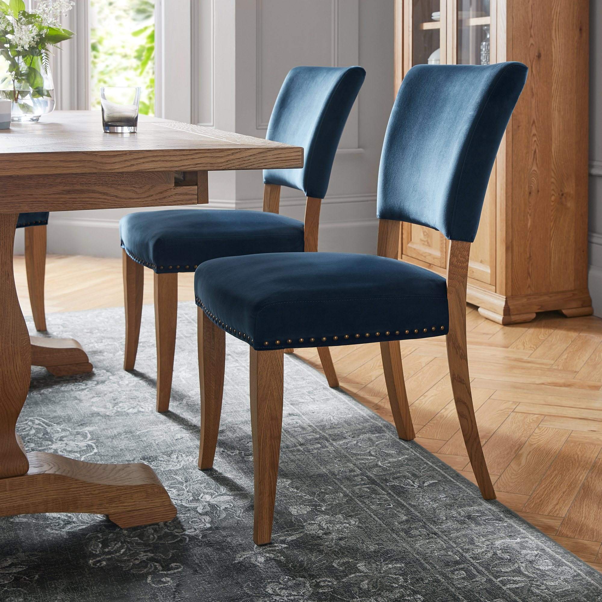 Chaises de salle à manger : chaises de salle à manger en tissu et chaises de salle à manger en bois