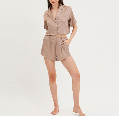 short sleeve shirt and elastic waist shorts two piece set custom women satin pajamas sets