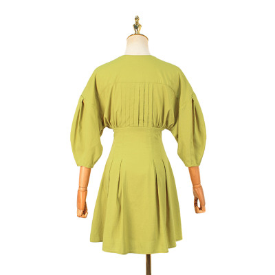 Custom dresses | V-neck balloon sleeve dress | cinched-waist high-rise dress | Hepburn-inspired cropped patchwork dress