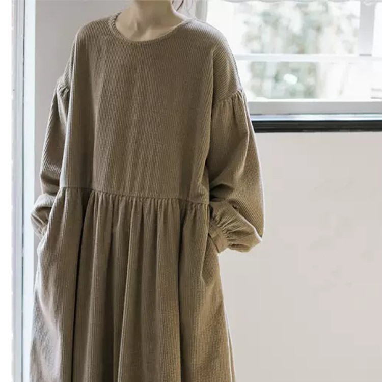 khaki loose long-sleeved dresses