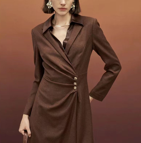 The Perfect Encounter Between Fashion and Business: Business Dresses