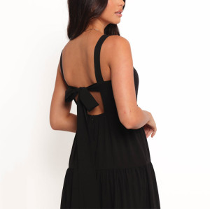 Loose-fit strapless dress | Classic black dress for women | Ruffled A-line dress | Clothing supplier