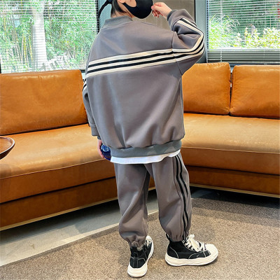 Custom Kid's Causal Track Suit| Bear patch Sweatsuit For Children| Kid's Sport Tracksuit Manufacturer