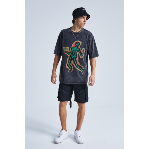 The washed T-shirt with dark Gothic style LOGO