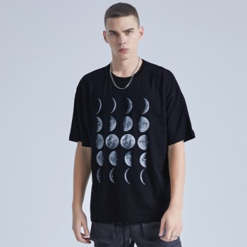 New Design Men's Loose T-shirts Factory|Innovative Pyrography Moon Pattern T-shirts|Custom Black 100% Cotton T-shirts