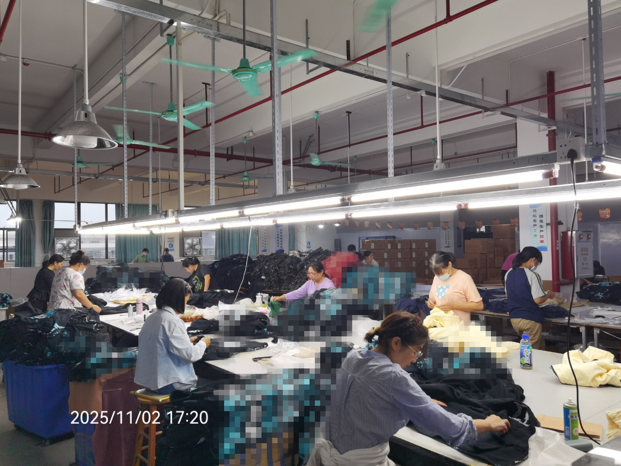 Streetwear packaging