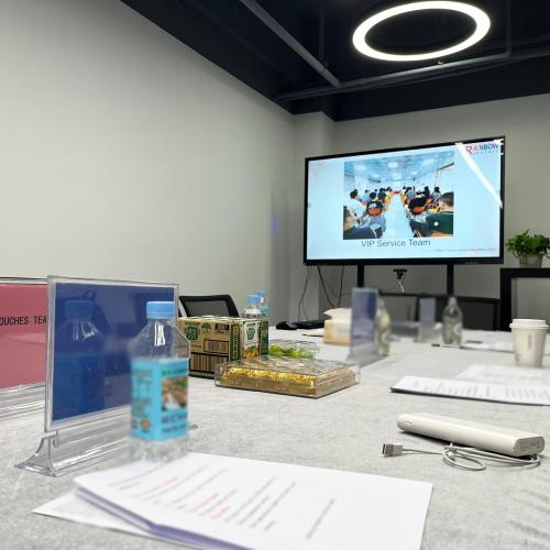 US Street Sports Brand Visits RAINBOW, Exploring New Cooperation Opportunities