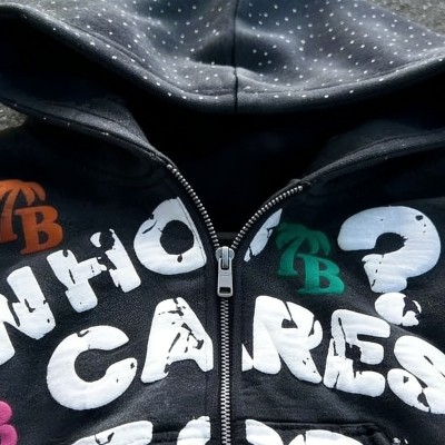 Custom Graffiti Zip-Up Hoodie | Puff Print Hoodie | Street Style | Custom Streetwear Manufacturer