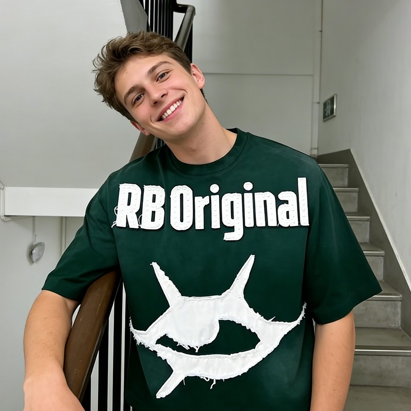 Applique Rhinestone Spray Color T-Shirt