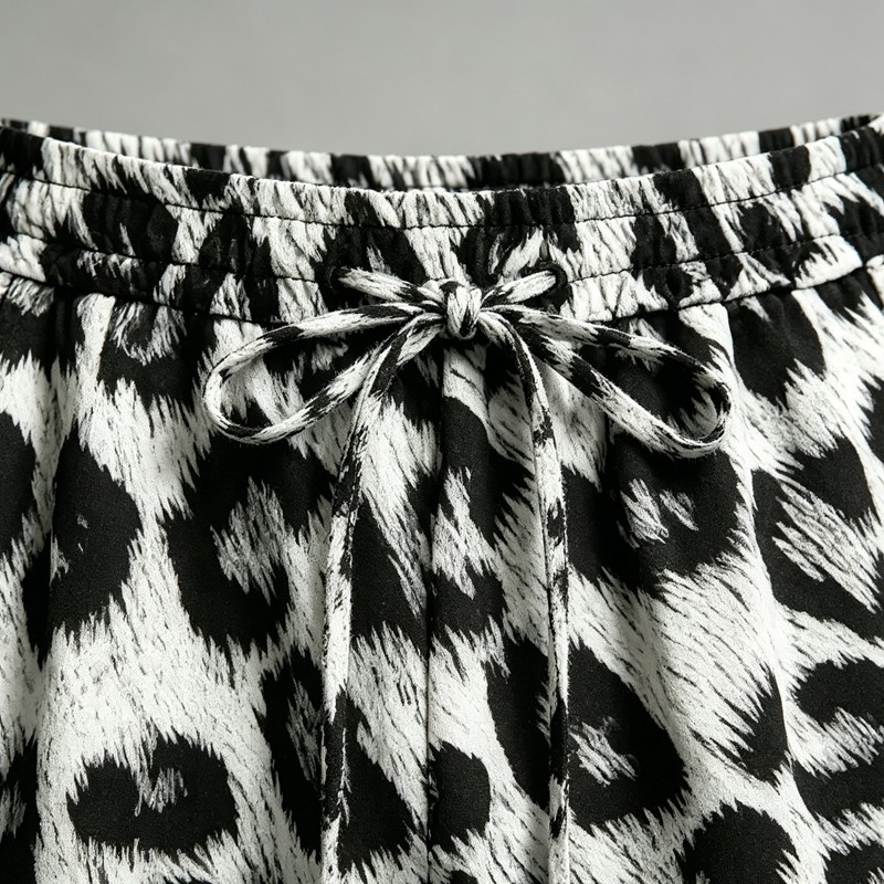Leopard Cropped Pants