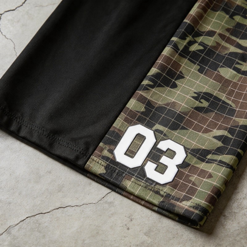 Men's Camouflage Applique Capri Pants