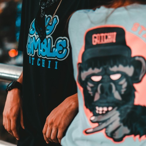 The Ultimate Guide to Custom Streetwear: Printing, Embroidery, and Fabric Choices