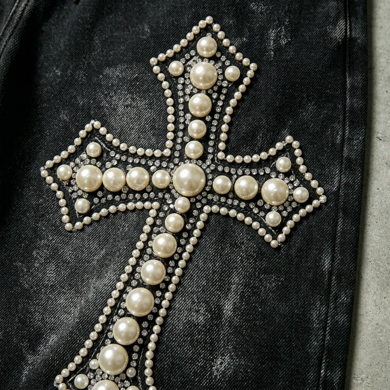 Washed Pearl Bead Rhinestone Cross Cropped Denim Capri Pants