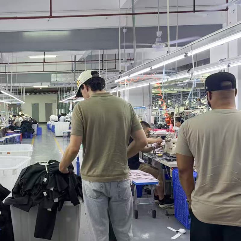 Warm Welcome: Overseas Clients Visit Rainbow Touches Factory