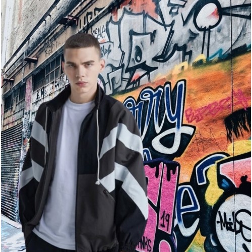 Men's Streetwear in Relation to Street Art and Graffiti Culture