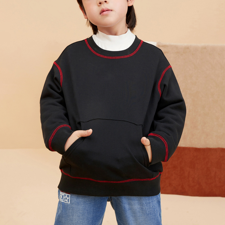 Streetwear vs. Traditional Kids Fashion: Pros and Cons