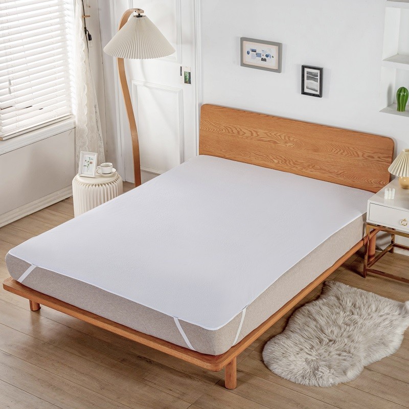 MATTRESS PROTECTOR