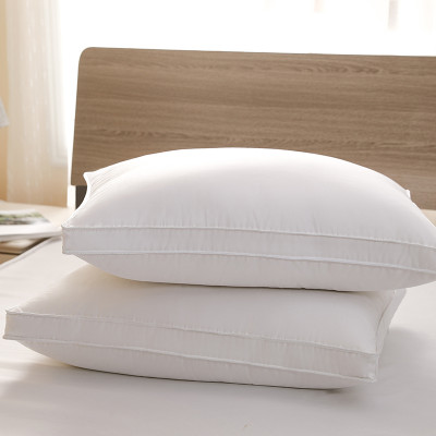 ホワイト グース ダウン 75% のしっかりとした枕
