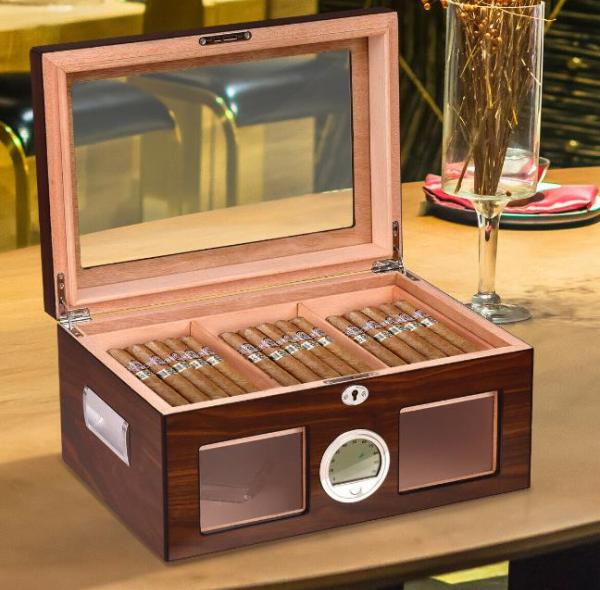 How to Use a Cigar Humidor?