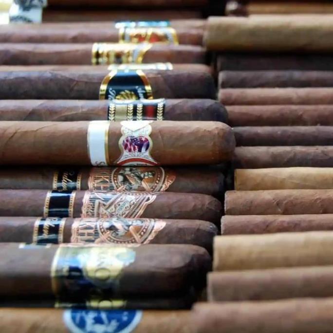 10 Tips for Choosing the Right Humidor