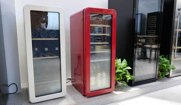 Freestanding Red Retro Wine Cooler