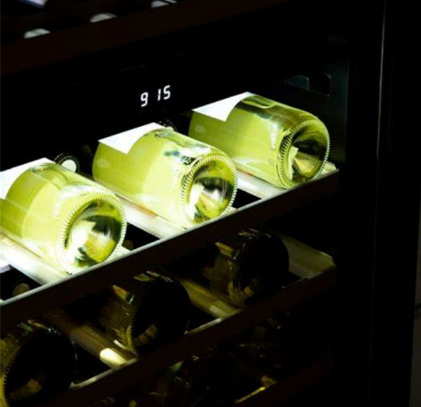 Qual é o melhor mês para comprar um refrigerador de vinho?