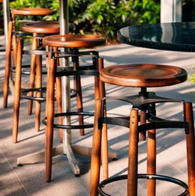 Outdoor Bar Stool Buying Guide