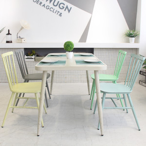 أثاث غرفة الطعام المنزلية كراسي تناول الطعام المعدنية كرسي وندسور بتصميم ريترو