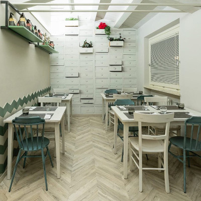 Indoor Metal Dining Chairs Restaurant Furniture Stacking Design Furniture Manufacture