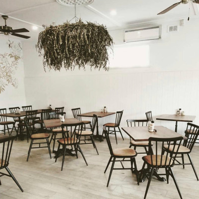 Indoor Restaurant Hospitality Furniture Vintage Metal Dining Chair For Coffee Shop