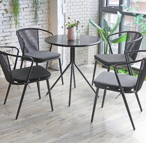 Outdoor Furniture Advantage