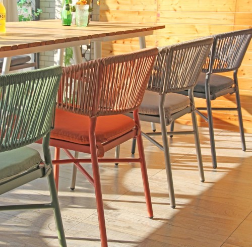 The Evolution of Design Trends and the Rise of Personalized Customization in Commercial Furniture
