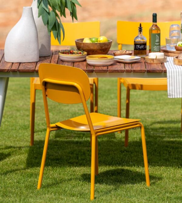 outdoor furniture table and chair