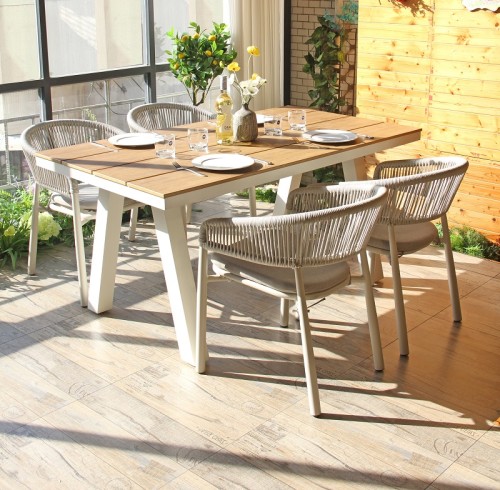 Select Outdoor Tables And Chairs From Materials