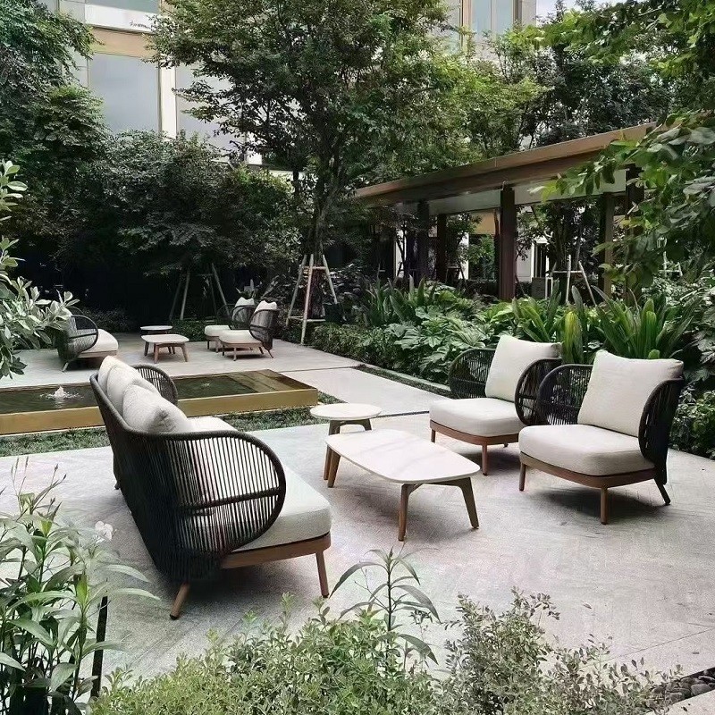 How To Choose Suitable Garden Tables And Chairs For Your Garden?