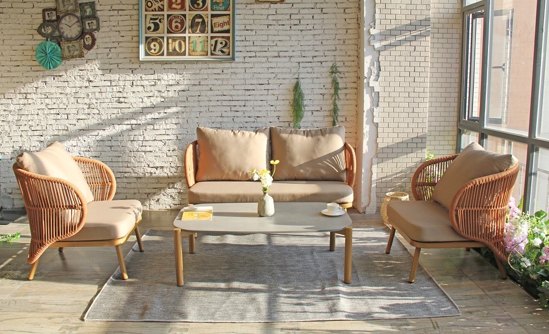Garden Tables And Chairs