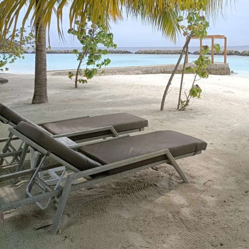 Aluminum Leg Pe Rattan Outdoor Waterproof Lounge Chair