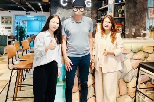 Partnership With CDG Furniture For Ten Years: Two Jobs, One Trust