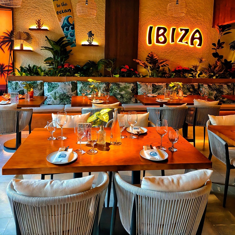 Woven Rope Dining Chairs And Customized Dining Tables For IBIZA Restaurant & Bar