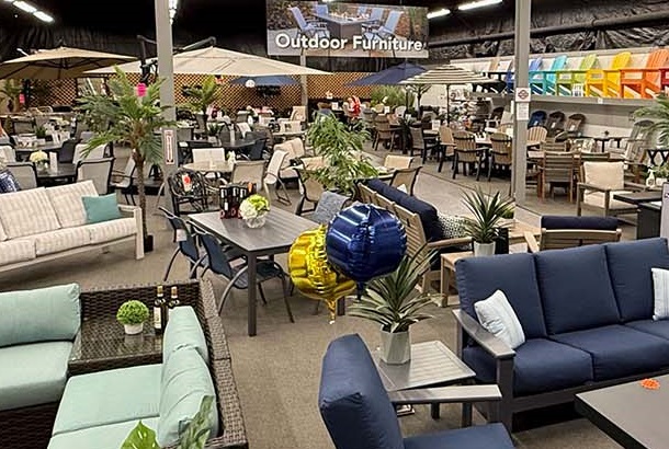 Commercial Furniture Distributor Service